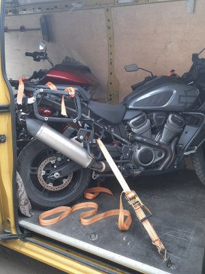 perevozka-motociklov-motoevakuator-14 perevozka-motociklov-motoevakuator-14